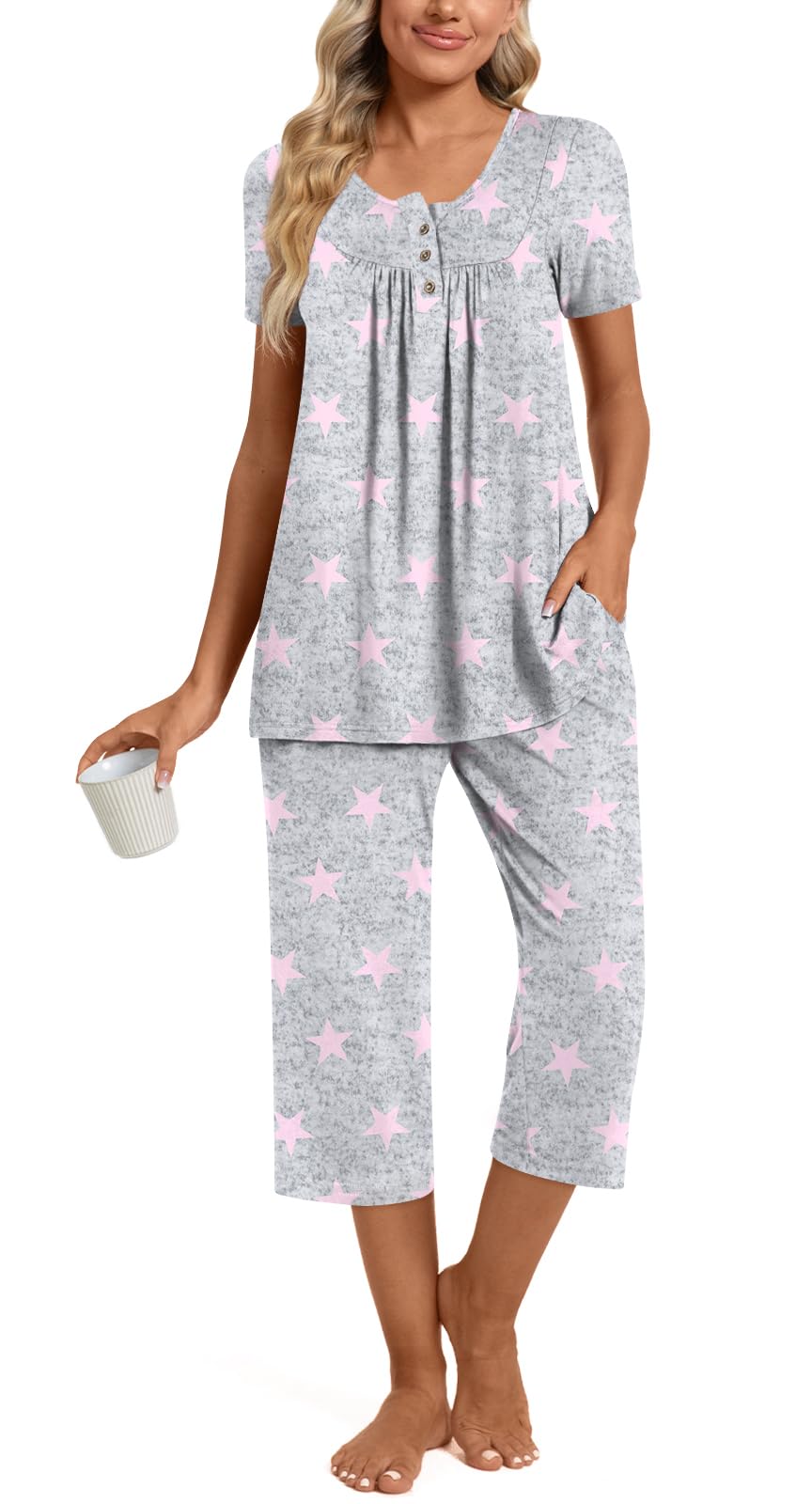 Womens Summer Pajama Sets 2 Piece Short Sleeve Top and Capri Pants Plus Size Ladies Lounge Pjs Sets with Pockets
