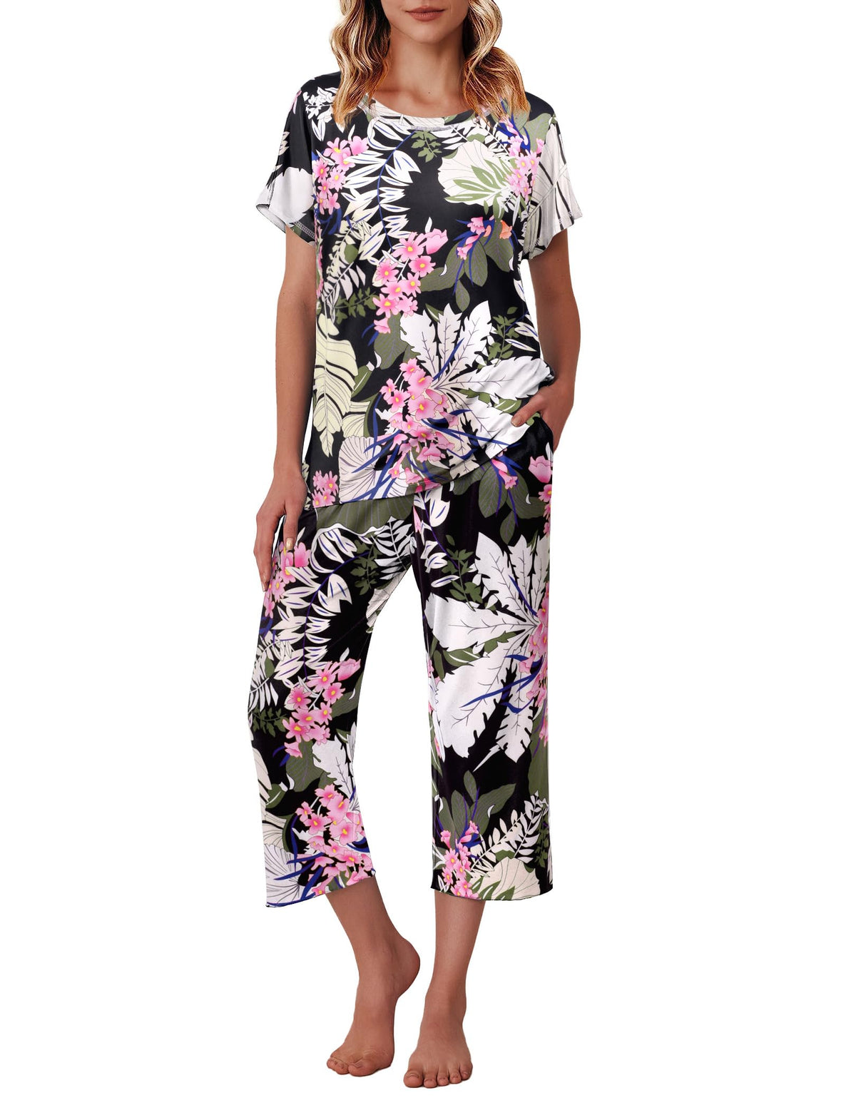 Ekouaer Womens Capri Pajama Sets Print Short Sleeve Sleepwear Top and Pants