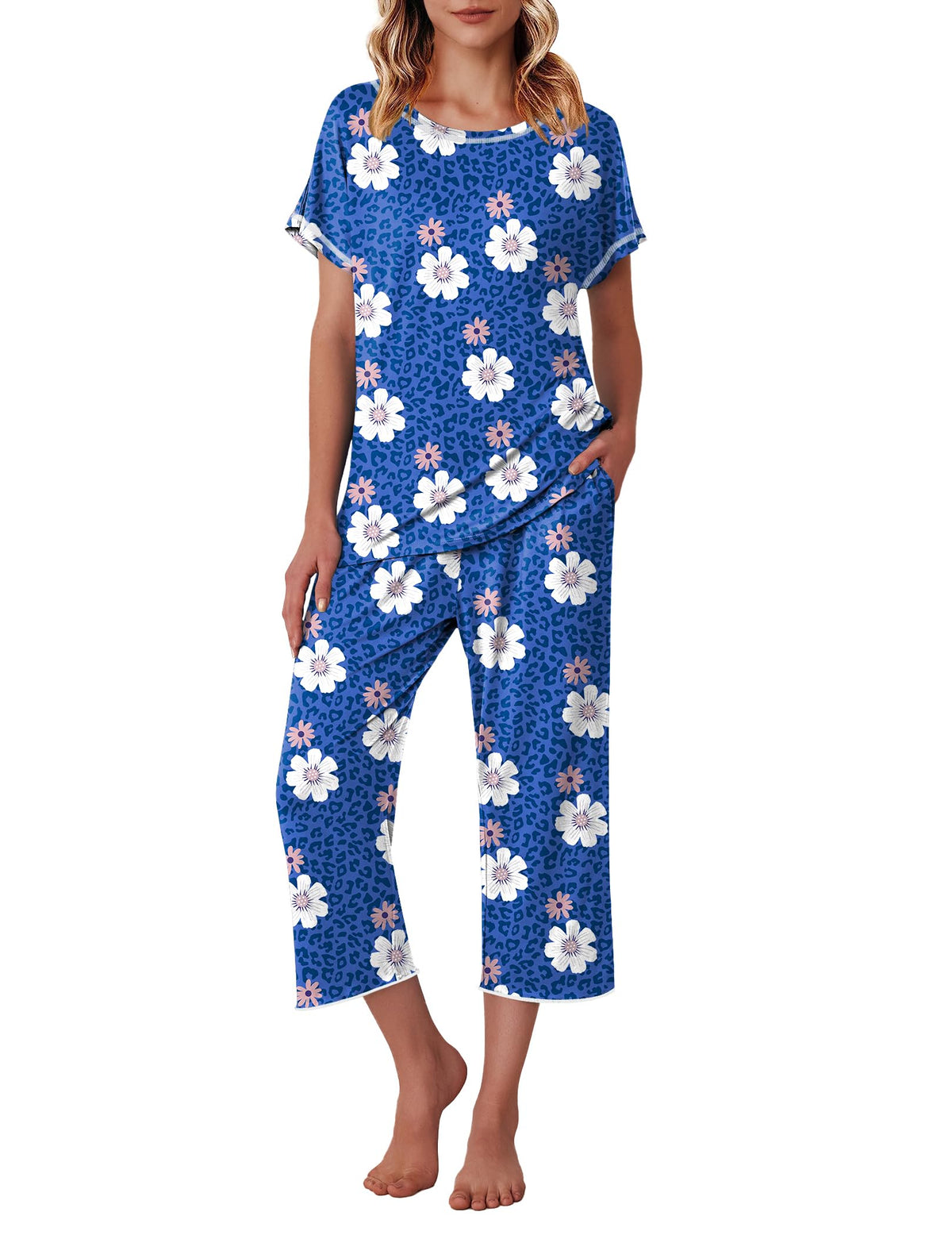 Ekouaer Womens Capri Pajama Sets Print Short Sleeve Sleepwear Top and Pants
