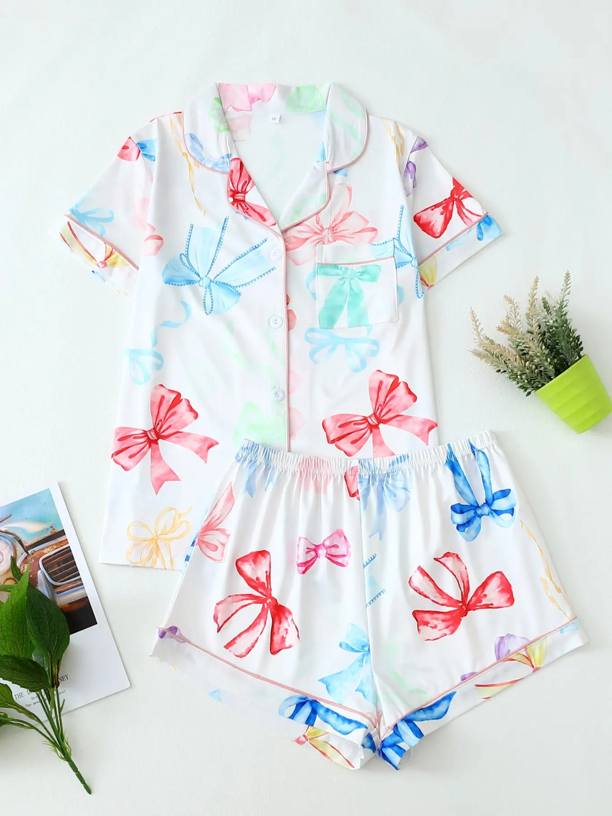2 Counts Women's All Over Print Contrast Binding Lapel Shirt & Shorts Pyjama Set, Back To School Button Front Short Sleeve Top & Elastic Waist Shorts Pj Lounge Set For Fall, Casual Two-piece Sleepwear Loungewear Co-ord Set for Women
